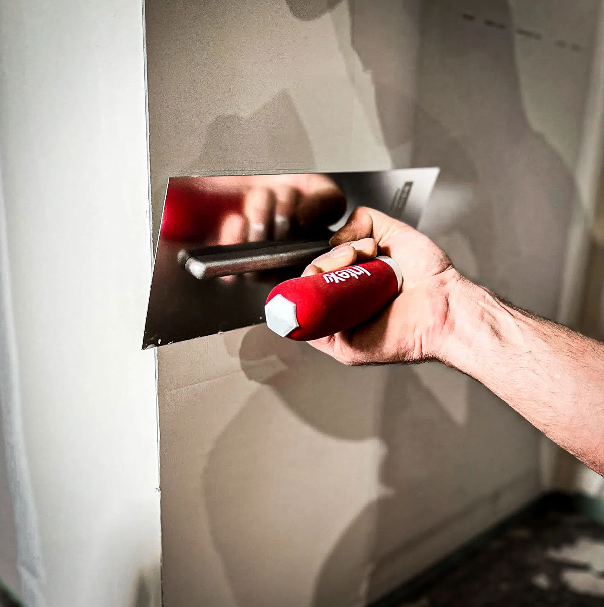 PlasterX Flat Carbon Steel Trowel with MegaGrip Handle